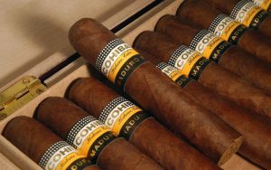 Xì gà để bên ngoài được bao lâu